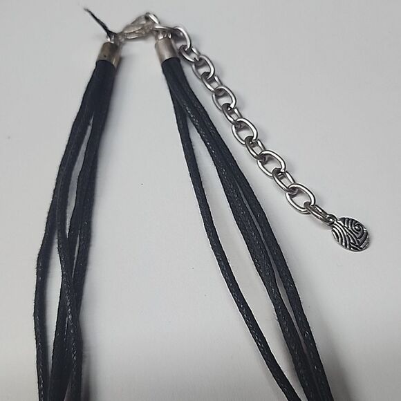 Silvertone Elephant Necklace Black Cord - Picture 3 of 8